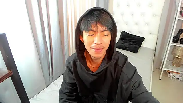 Snapshot of jayxxxlovescock chatting on 12-21-25, 04:25 jayxxxlovescock online show from 12-21-25, 04:25