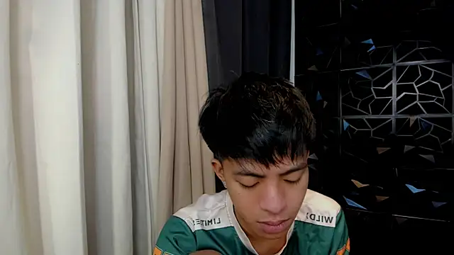 Snapshot of jayxxxlovescock chatting on 03-31-26, 08:42 jayxxxlovescock online show from 03-31-26, 08:42