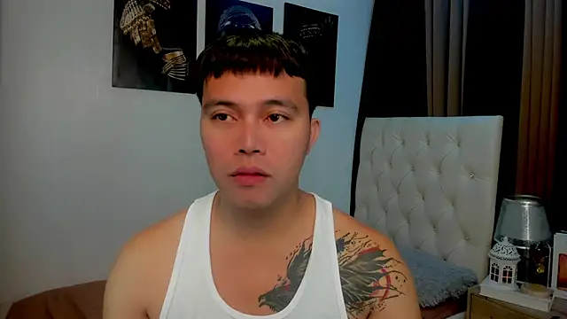Snapshot of wildesthotasian chatting on 09-19-25, 05:46 wildesthotasian online show from 09-19-25, 05:46