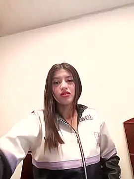 Snapshot of SALOME-28_ chatting on 09-25-25, 02:10 SALOME-28 online show from 09-25-25, 02:10