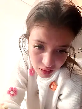 Snapshot of SALOME-28_ chatting on 10-04-25, 01:42 SALOME-28 online show from 10-04-25, 01:42