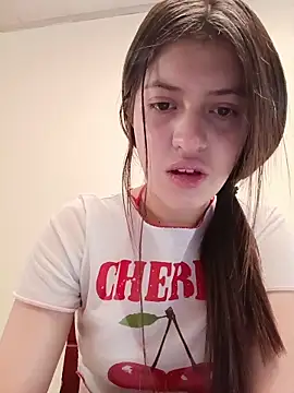 Snapshot of SALOME-28_ chatting on 10-18-25, 02:07 SALOME-28 online show from 10-18-25, 02:07