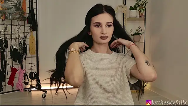 lettheskyfallx online show from 03-20-26, 10:47