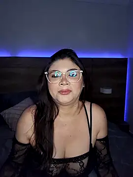 Snapshot of Meli28_ chatting on 10-29-25, 12:02 Meli28 online show from 10-29-25, 12:02