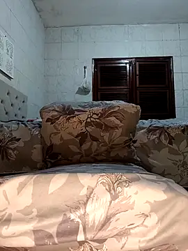 Snapshot of hellenzinhadelicinha chatting on 11-10-25, 04:06 hellenzinhadelicinha online show from 11-10-25, 04:06