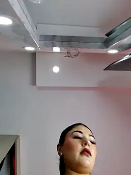 ValeNiitaLuv online show from 02-01-26, 04:33