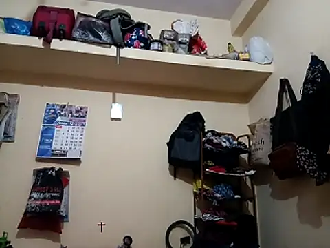 Snapshot of chunkyguy98 chatting on 10-17-25, 10:51 chunkyguy98 online show from 10-17-25, 10:51