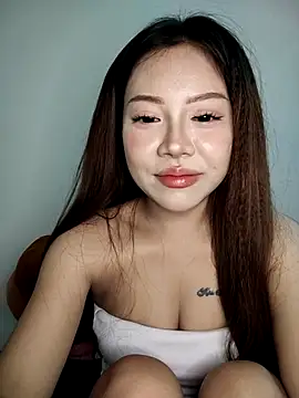 -Bianca- online show from 11-13-25, 04:06