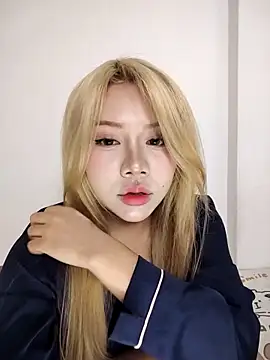 Snapshot of -Bianca- chatting on 02-04-26, 04:13 -Bianca- online show from 02-04-26, 04:13