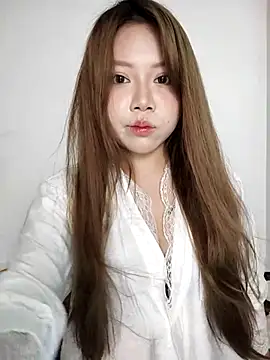 Snapshot of -Bianca- chatting on 05-05-26, 03:42 -Bianca- online show from 05-05-26, 03:42
