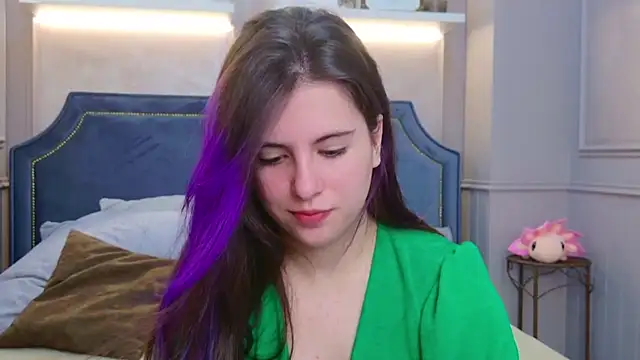 Akira Halls online show from 11-25-25, 05:51