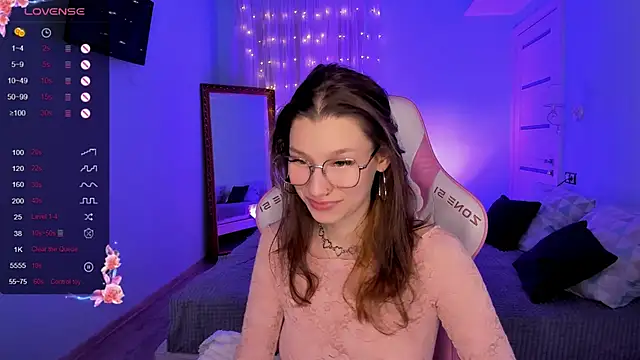 LinaBlossom  online show from 10-01-25, 08:31