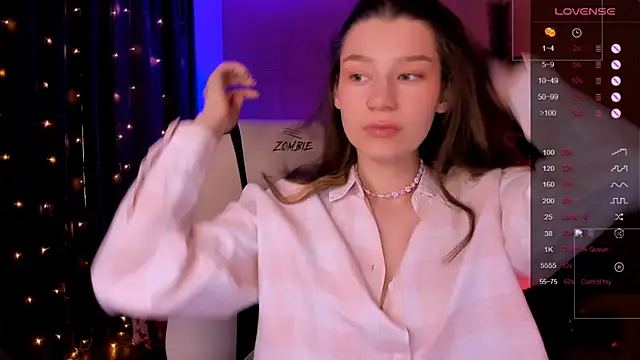 Snapshot of LinaBlossom_ chatting on 01-08-26, 09:00 LinaBlossom online show from 01-08-26, 09:00