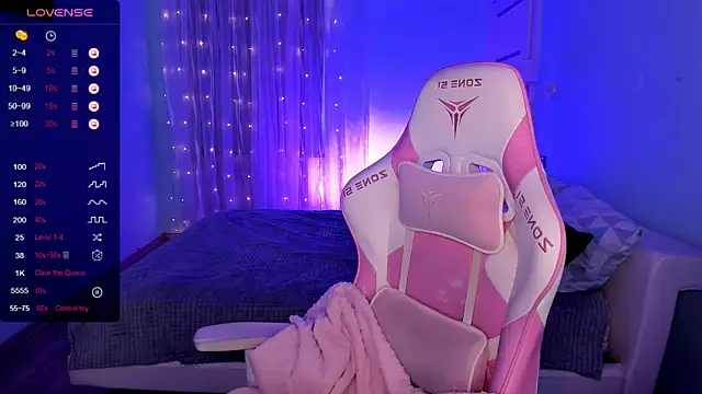 Snapshot of LinaBlossom_ chatting on 02-12-26, 02:28 LinaBlossom online show from 02-12-26, 02:28