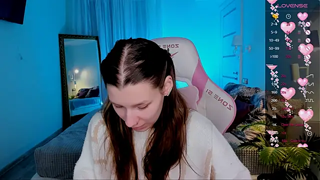 LinaBlossom  online show from 05-17-26, 06:22