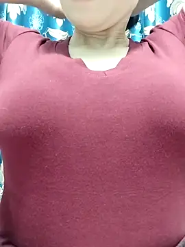 Snapshot of Mc_chinese chatting on 11-20-25, 12:49 Mc chinese online show from 11-20-25, 12:49