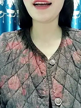 Snapshot of Mc_chinese chatting on 12-18-25, 02:23 Mc chinese online show from 12-18-25, 02:23