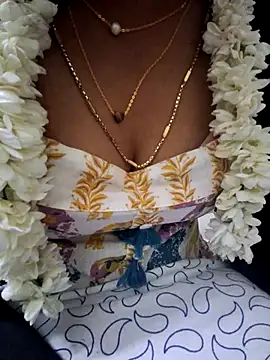 Snapshot of jasminetaml chatting on 10-04-25, 07:01 jasminetaml online show from 10-04-25, 07:01