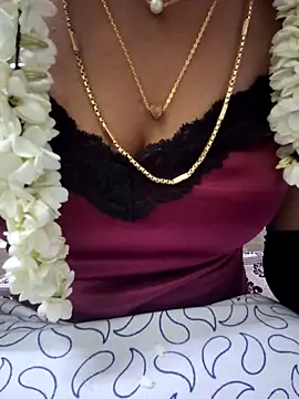 Snapshot of jasminetaml chatting on 10-10-25, 07:35 jasminetaml online show from 10-10-25, 07:35