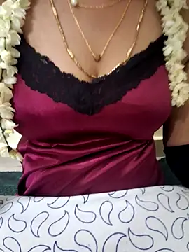 Snapshot of jasminetaml chatting on 10-11-25, 08:13 jasminetaml online show from 10-11-25, 08:13