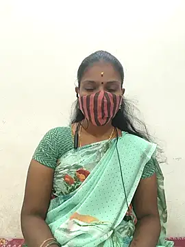 Snapshot of Tamil_Yalini12 chatting on 09-30-25, 05:40 Tamil Yalini12 online show from 09-30-25, 05:40