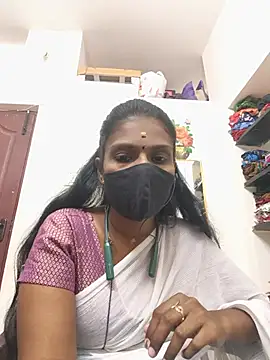 Snapshot of Tamil_Yalini12 chatting on 05-15-26, 02:13 Tamil Yalini12 online show from 05-15-26, 02:13