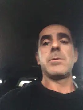 Snapshot of tiago1981pt chatting on 10-31-25, 05:14 tiago1981pt online show from 10-31-25, 05:14