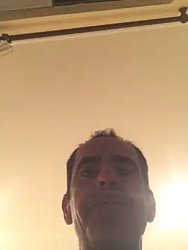 Snapshot of tiago1981pt chatting on 11-05-25, 10:10 tiago1981pt online show from 11-05-25, 10:10