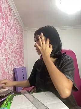 Snapshot of xoxo_milk chatting on 02-12-26, 11:44 xoxo milk online show from 02-12-26, 11:44