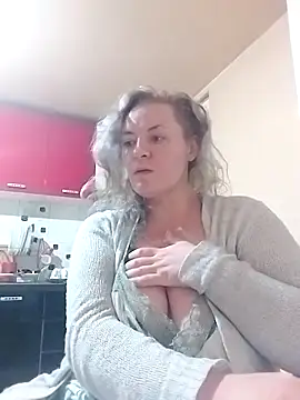 Snapshot of Mommygetnaughty chatting on 10-16-25, 03:57 Mommygetnaughty online show from 10-16-25, 03:57