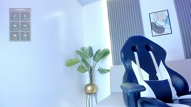 emiilyy cute online show from 10-10-25, 01:32