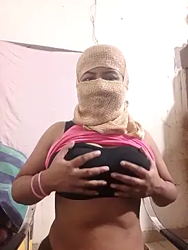 Snapshot of Shazfairy chatting on 10-08-25, 09:01 Shazfairy online show from 10-08-25, 09:01