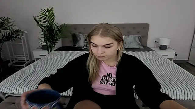 AlinaLiii online show from 03-20-26, 06:40