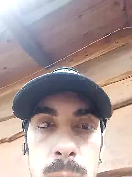 Snapshot of -Axelconda420 chatting on 02-14-26, 04:26 -Axelconda420 online show from 02-14-26, 04:26