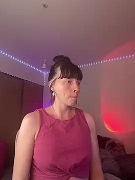 Snapshot of MaciiMayy chatting on 07-16-26, 11:00 MaciiMayy online show from 07-16-26, 11:00