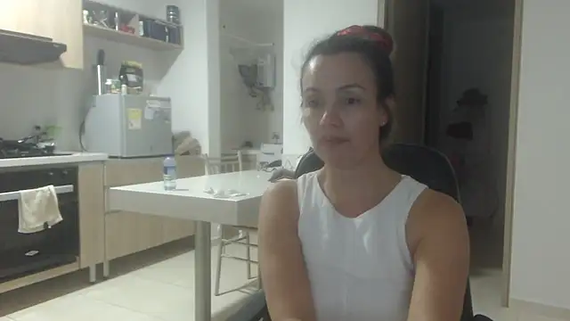 Snapshot of LovePaula chatting on 05-31-26, 11:50 LovePaula online show from 05-31-26, 11:50