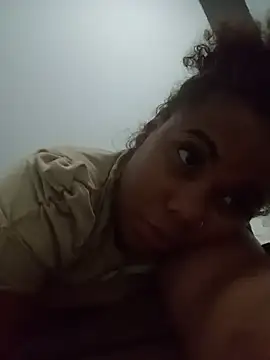 PrettahSantos online show from 05-18-26, 01:13