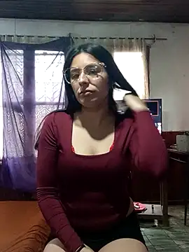 Snapshot of lucixxx14 chatting on 09-27-25, 06:46 lucixxx14 online show from 09-27-25, 06:46