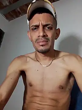 LATINO27CM online show from 10-26-25, 02:17