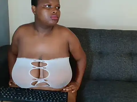 bigboobsHUNNY online show from 09-26-25, 03:05