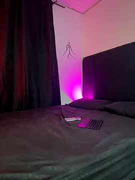 Snapshot of BoomChikaWow chatting on 11-07-25, 11:38 BoomChikaWow online show from 11-07-25, 11:38