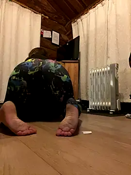 Snapshot of Reine_du_Vice84 chatting on 12-22-25, 03:58 Reine du Vice84 online show from 12-22-25, 03:58