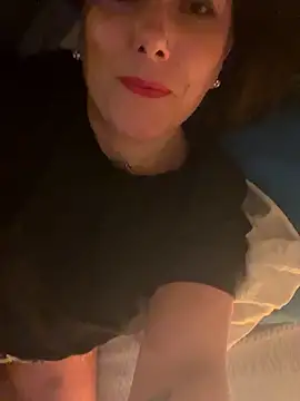 Snapshot of Reine_du_Vice84 chatting on 01-09-26, 09:49 Reine du Vice84 online show from 01-09-26, 09:49