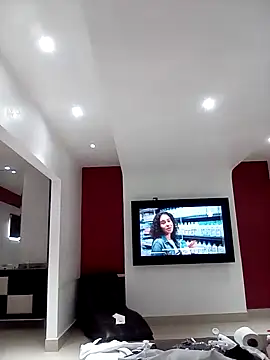 transreyna online show from 03-01-25, 07:48