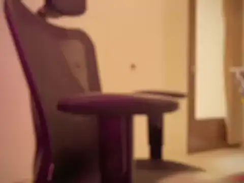 Snapshot of Pure-bottom chatting on 11-11-25, 12:27 Pure-bottom online show from 11-11-25, 12:27