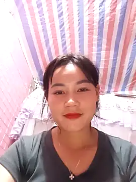 Snapshot of dorothyxx chatting on 10-24-25, 11:17 dorothyxx online show from 10-24-25, 11:17