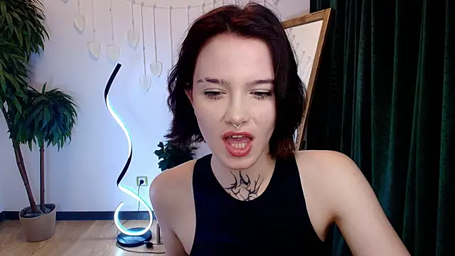 Elastikisss online show from 10-16-25, 02:34