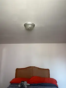 mrpeke online show from 10-18-25, 03:02