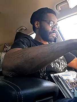 214KingLonggg online show from 02-28-26, 08:21