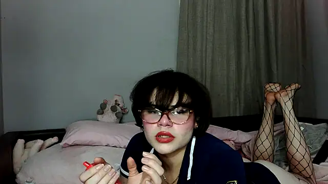 Snapshot of LunaMilav chatting on 09-26-25, 12:58 LunaMilav online show from 09-26-25, 12:58